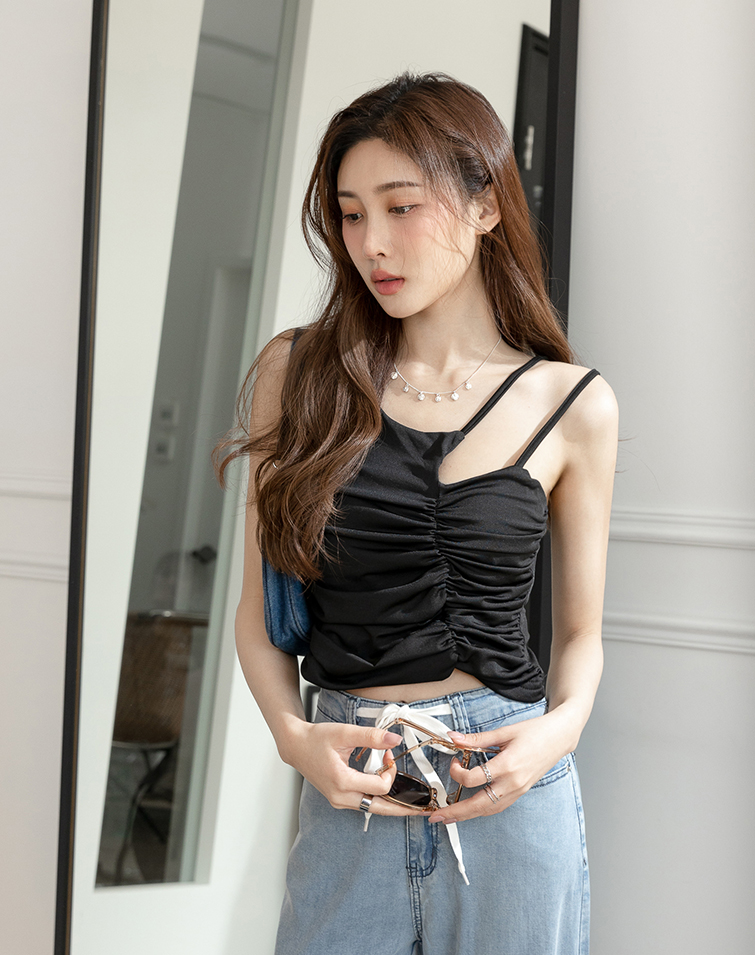 IRREGULAR STRAP CREASE CAMISOLE