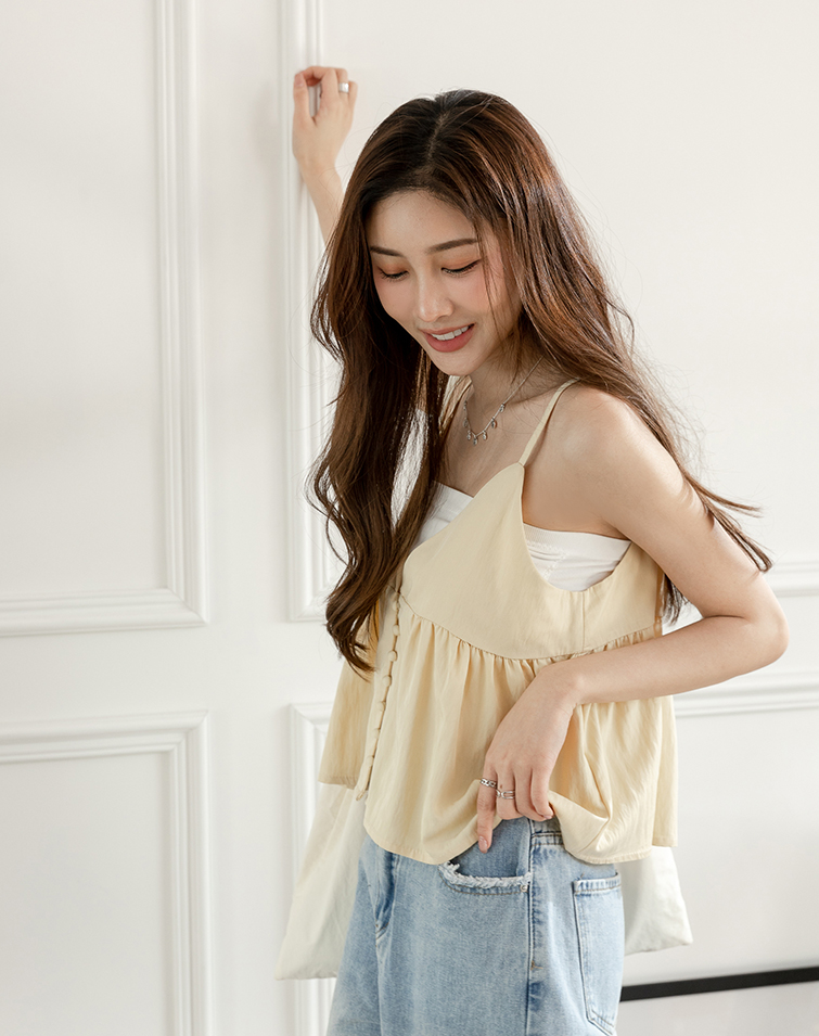 BUTTONS RUFFLE SLIM STRAPS CAMISOLE