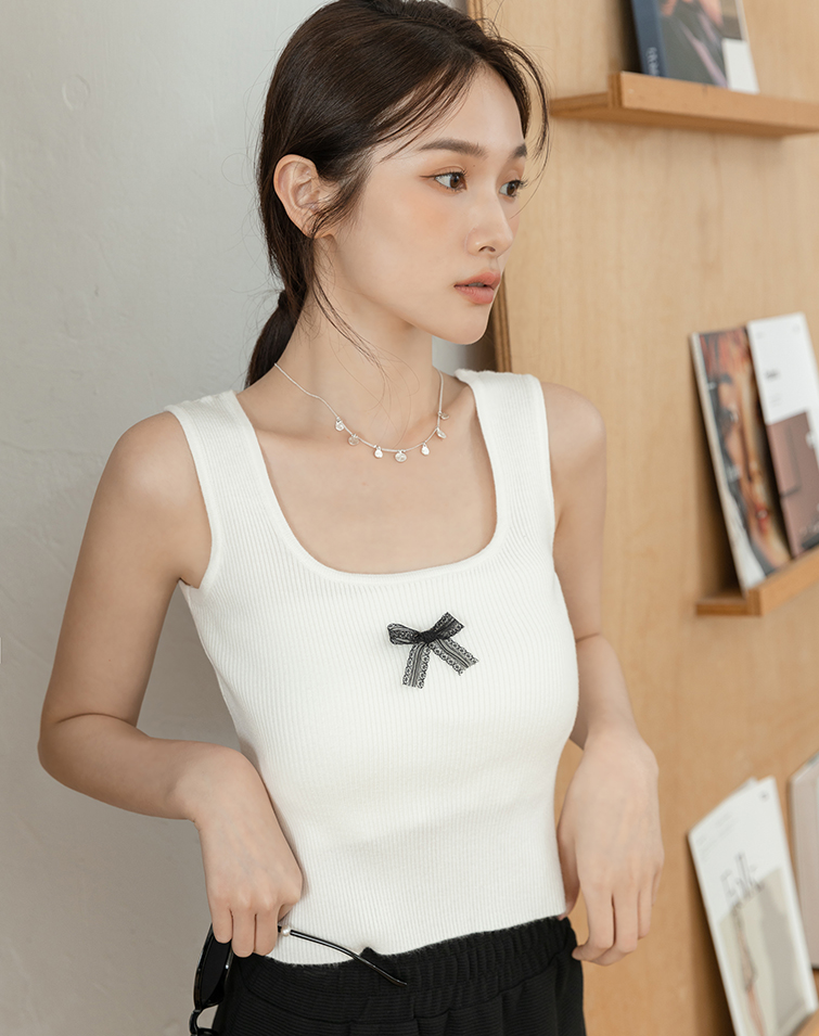 RIBBON DETAILED KNIT CAMISOLE