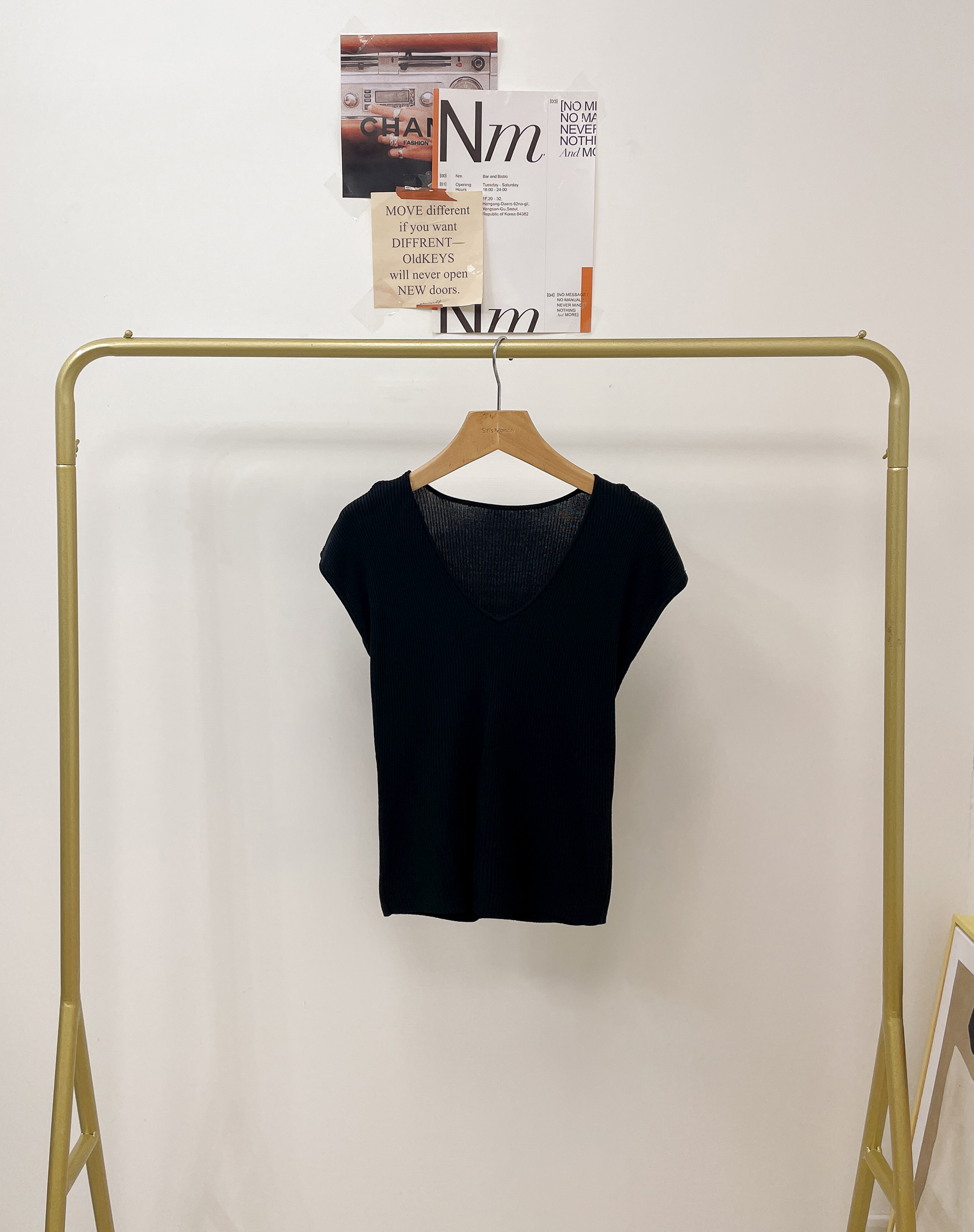 CORDUROY V-NECK VEST