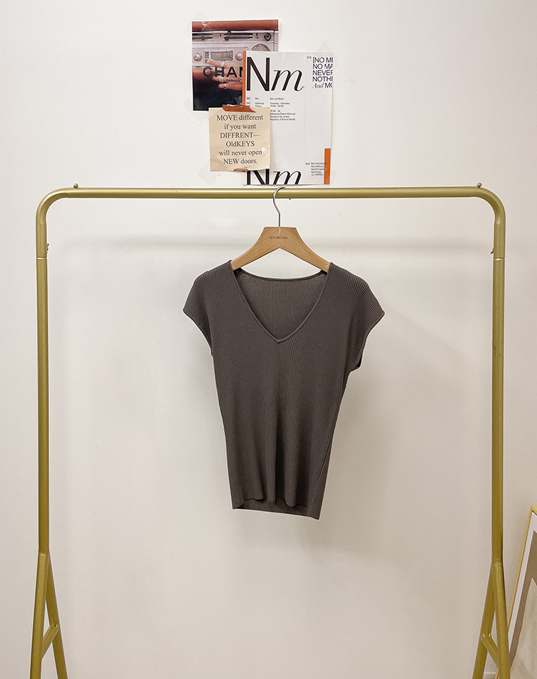 CORDUROY V-NECK VEST
