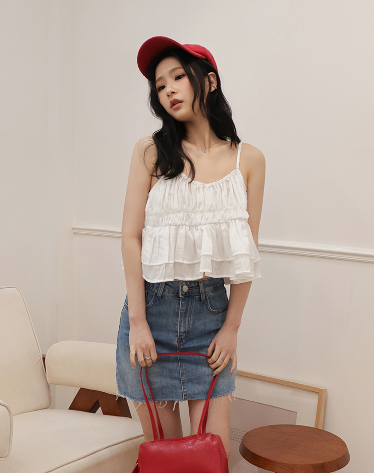GLOSSY RUCHED DESIGN TANK TOP