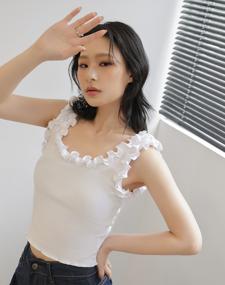 PLAYFUL CURLY DESIGN TANK TOP