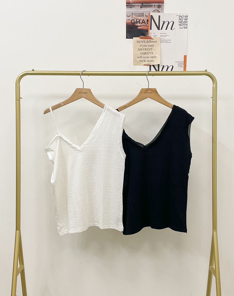 MIT TWO-WAY ASYMMETRICAL V-NECK TANK TOP