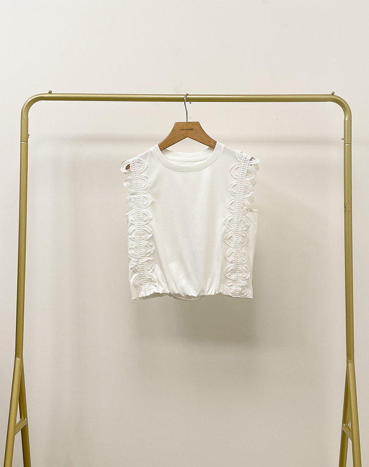 ELEGANT LACE EDGE SOLID COLOR TANK TOP