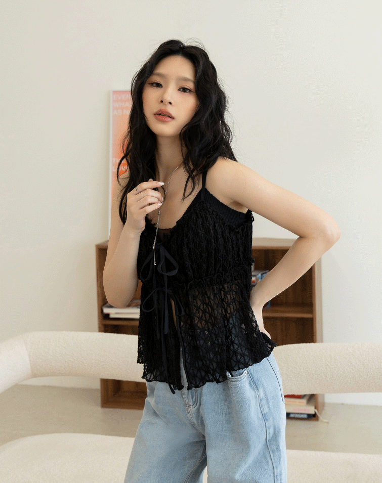 ROMANTIC 3D JACQUARD RUFFLE VEST