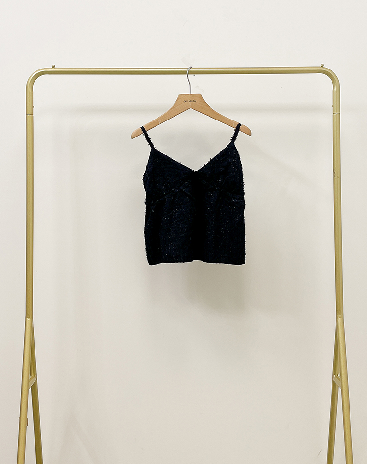 TEXTURED PUFFY FEEL SPAGHETTI STRAP CAMISOLE
