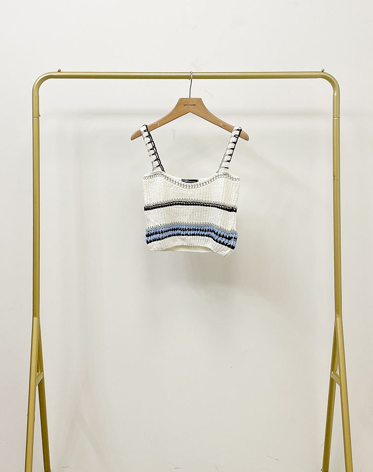 WOVEN RHYTHM TRICOLOR KNIT VEST