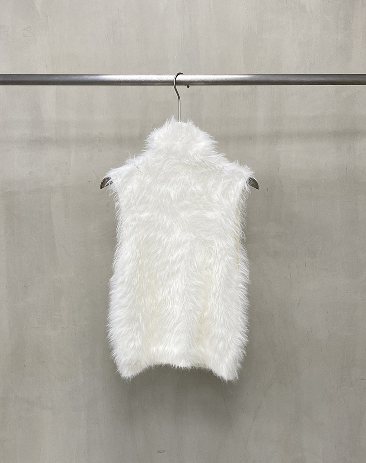 HIGH-NECK MOHAIR VEST