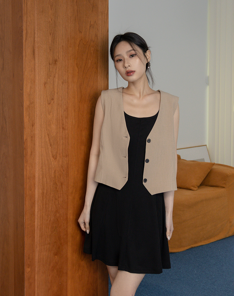 SLIM-FIT SEAMED BLAZER VEST