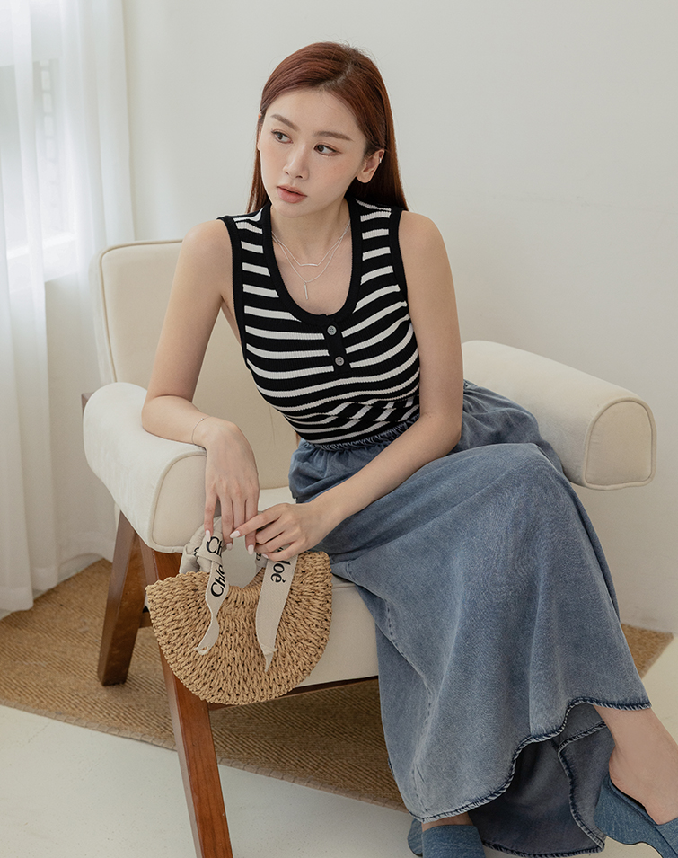 MINIMAL CONTRAST STRIPE CAMI TOP