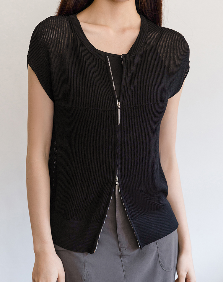 AIRY BUTTON TANK
