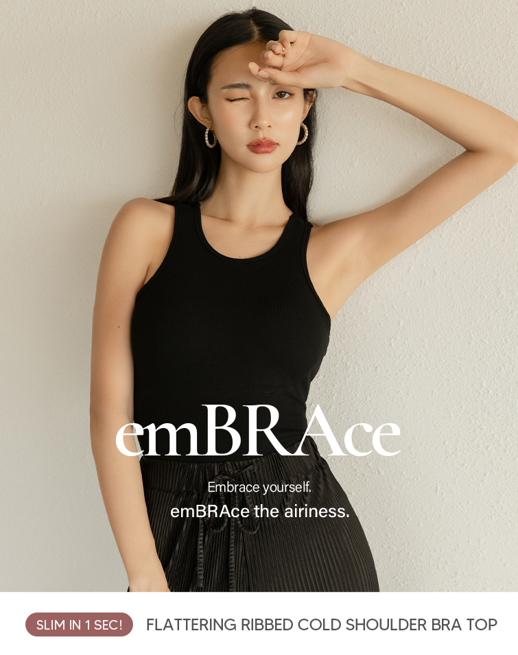 emBRAce RIBBED HALTER PADDED TOP