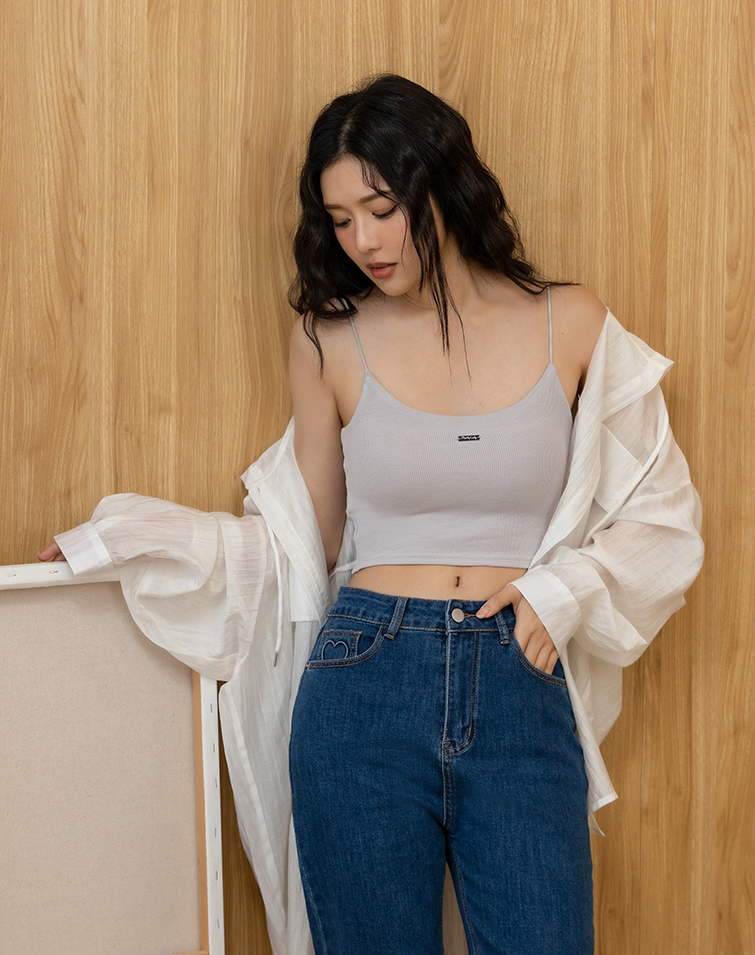 METAL LOGO LIGHTWEIGHT THIN-STRAP BRA TOP