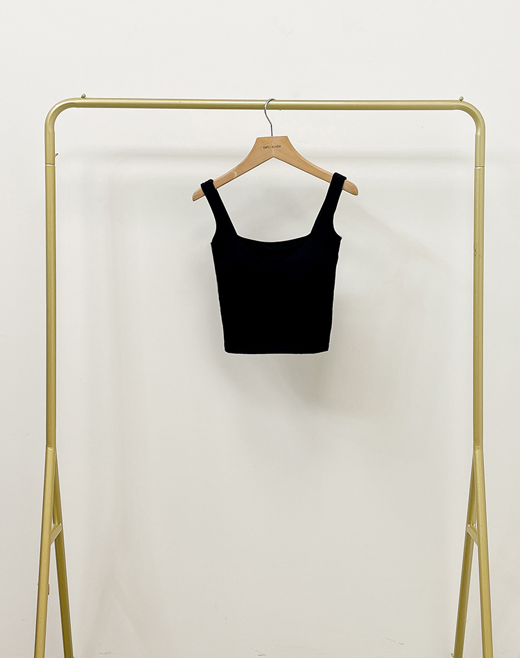 VERSATILE U-NECK SOLID COLOR BRA TOP