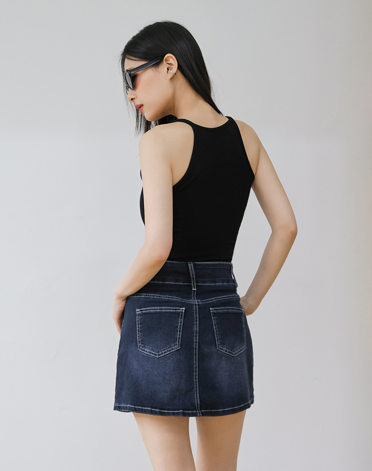HALTER RIBBED BRA TOP