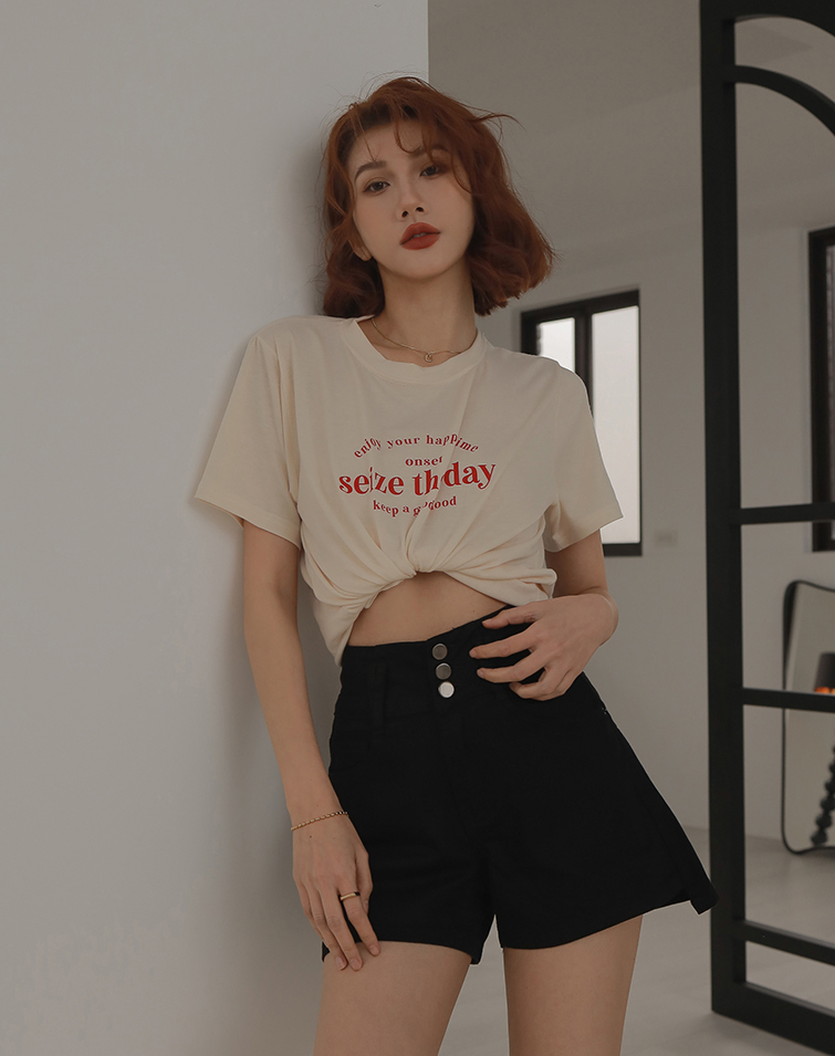 MADE IN KOREA SEIZE THE DAY TEE