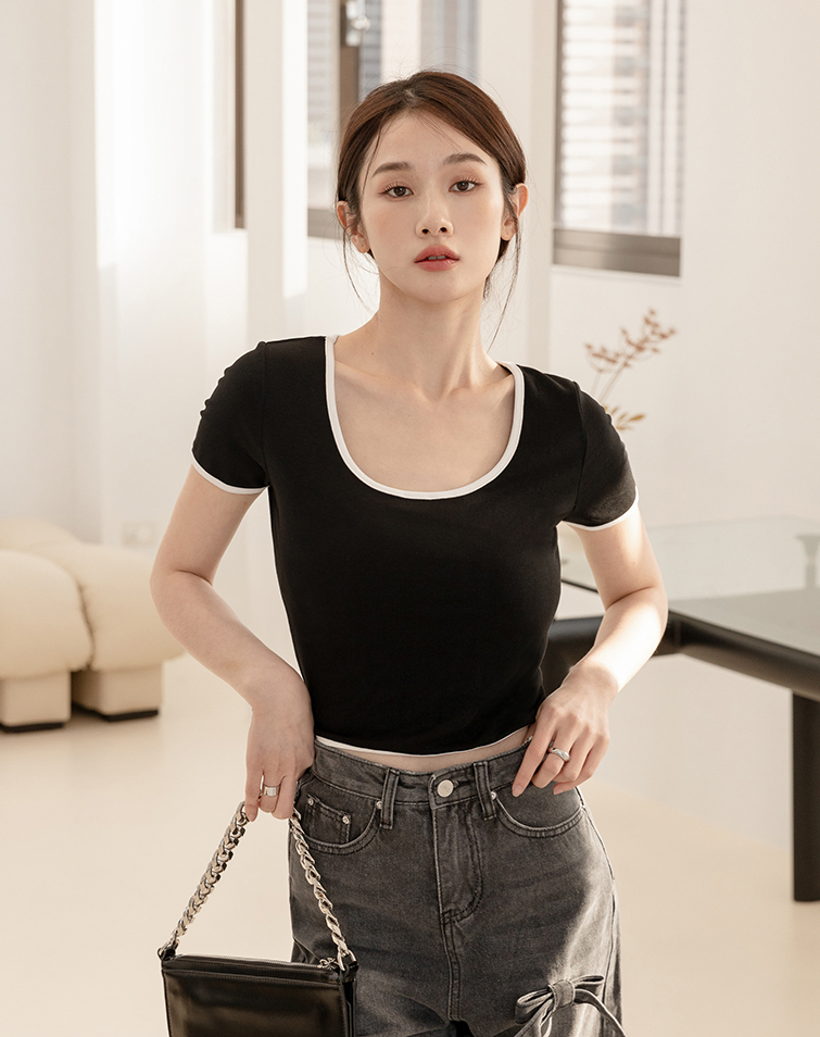 ROUND COLLAR PIPING STRETCHY CROP TOP