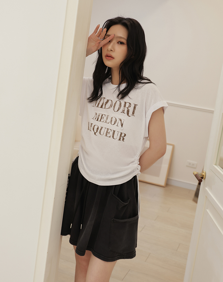 DISTRESSED GRAPHIC LETTERS WAISTED T-SHIRT
