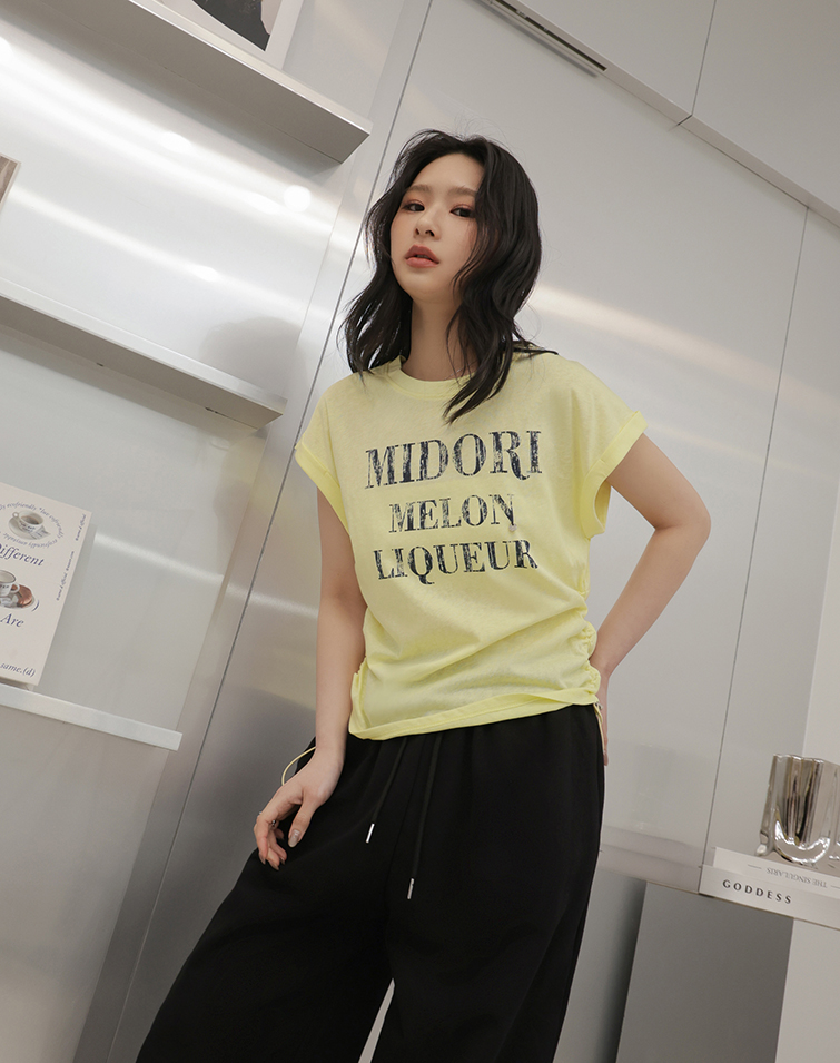 DISTRESSED GRAPHIC LETTERS WAISTED T-SHIRT