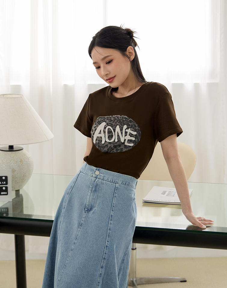 LEOPARD PRINT  SHORT-SLEEVE T-SHIRT