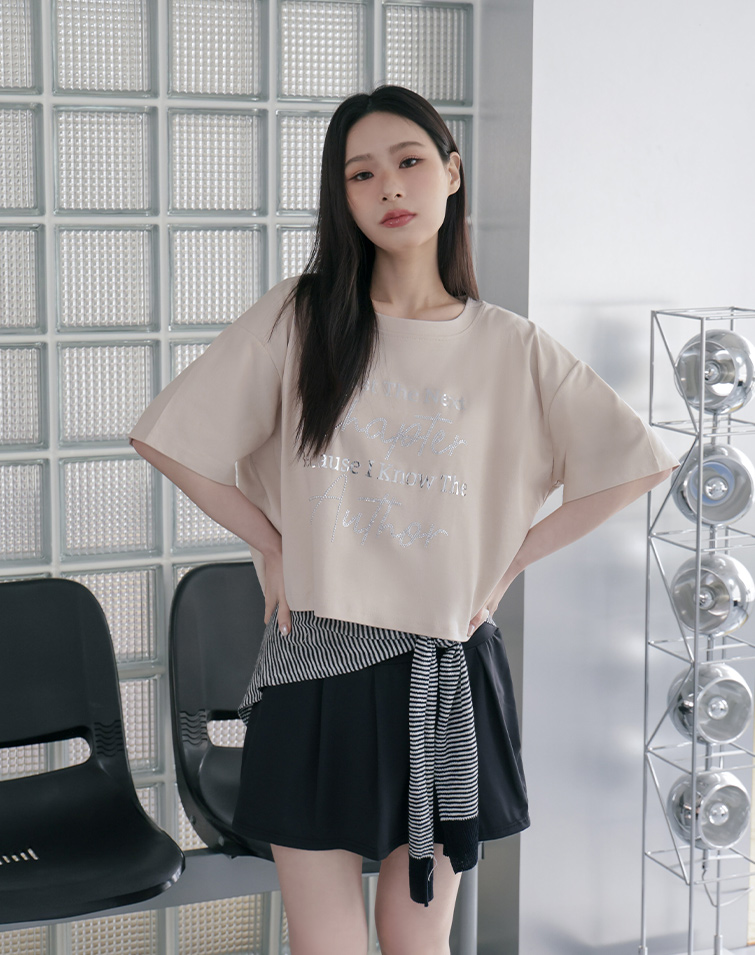 SPARKLE LETTER GRAPHIC TEE
