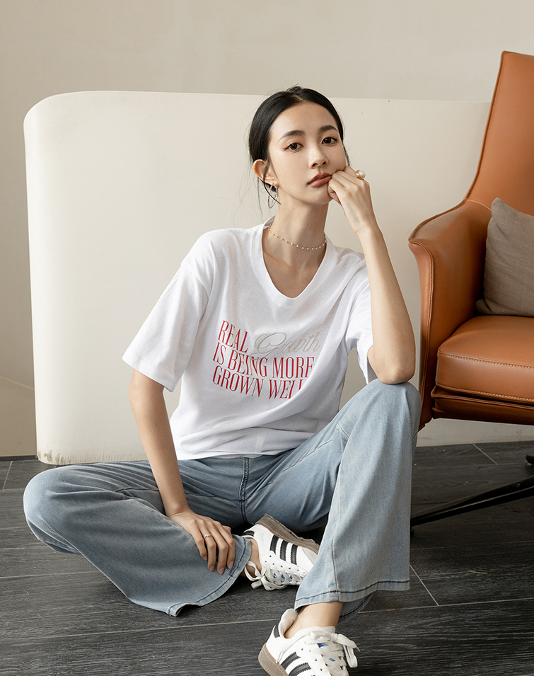 MADE IN KOREA VACATION LETTERING TEE