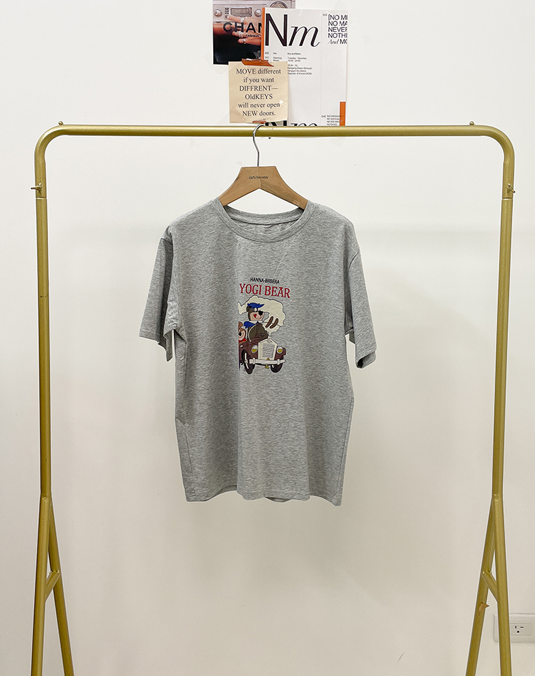 AMERICAN YOGI BEAR GRAPHIC T-SHIRT