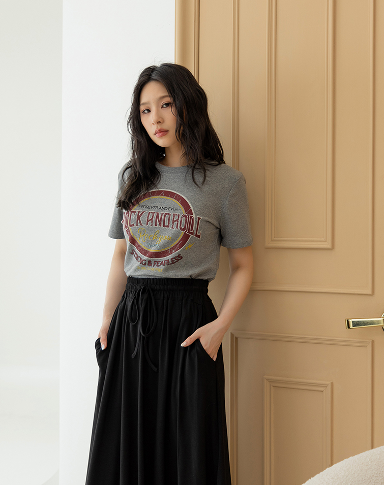 ROCK AND ROLL GRAPHIC T-SHIRT