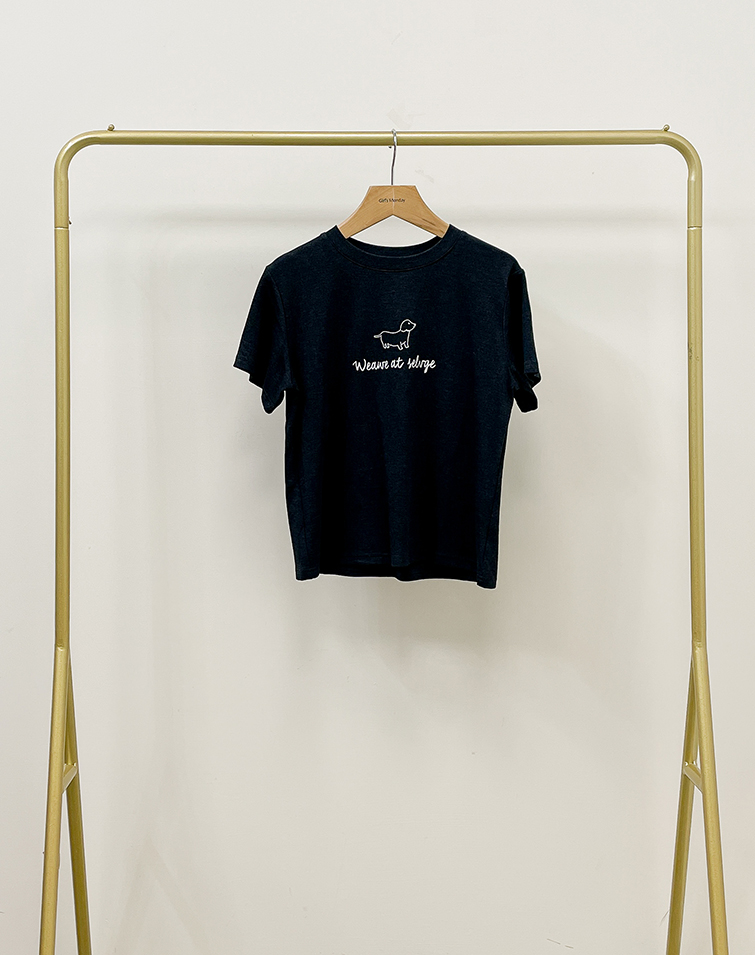 PLAYFUL DACHSHUND PRINT T-SHIRT