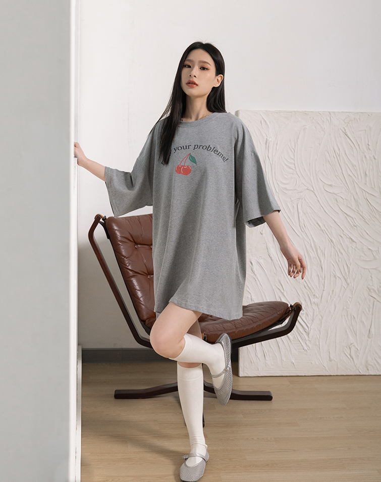 VIBRANT CHERRY PRINT T-SHIRT