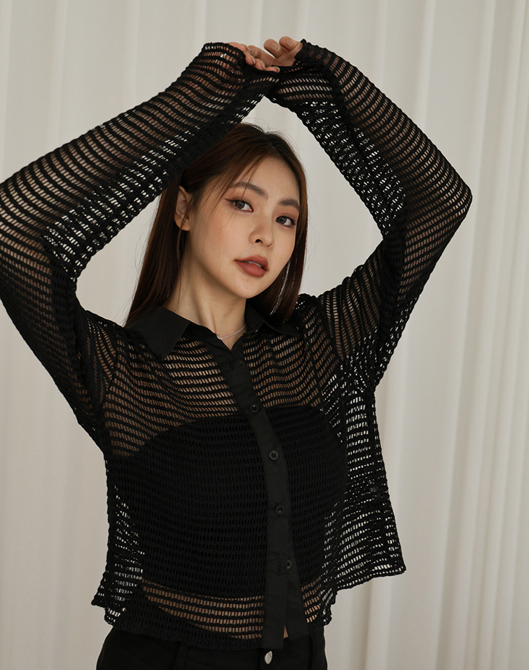 SEMI-SHEER COLLAR LATTICE BLOUSE