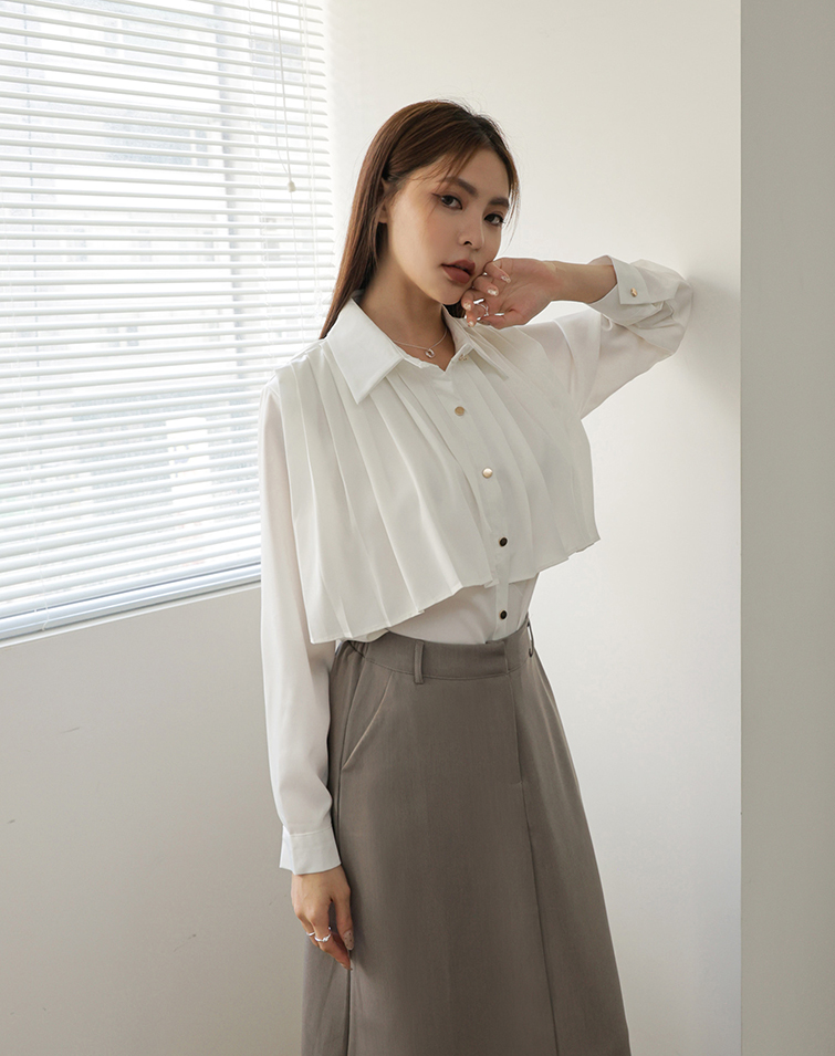 ELEGANT PLEATED DESIGN BLOUSE