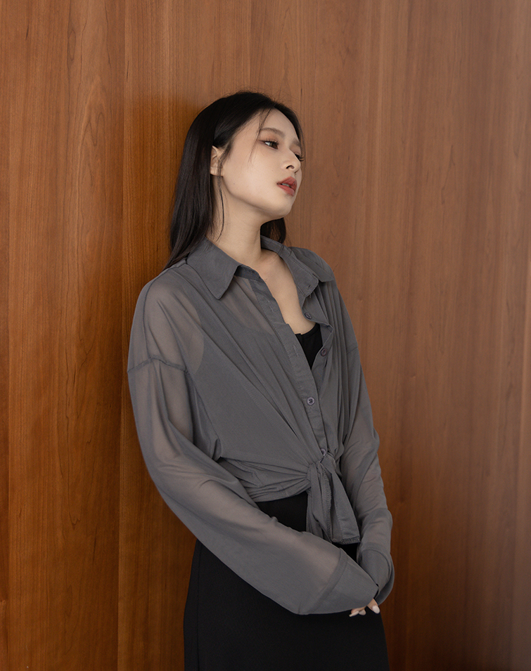 SOFT SHEER COLLARED LONG-SLEEVE SHIRT