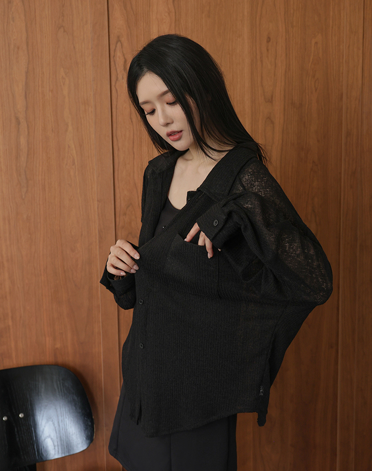 SEMI-SHEER SOFT-KNIT COLLARED SHIRT
