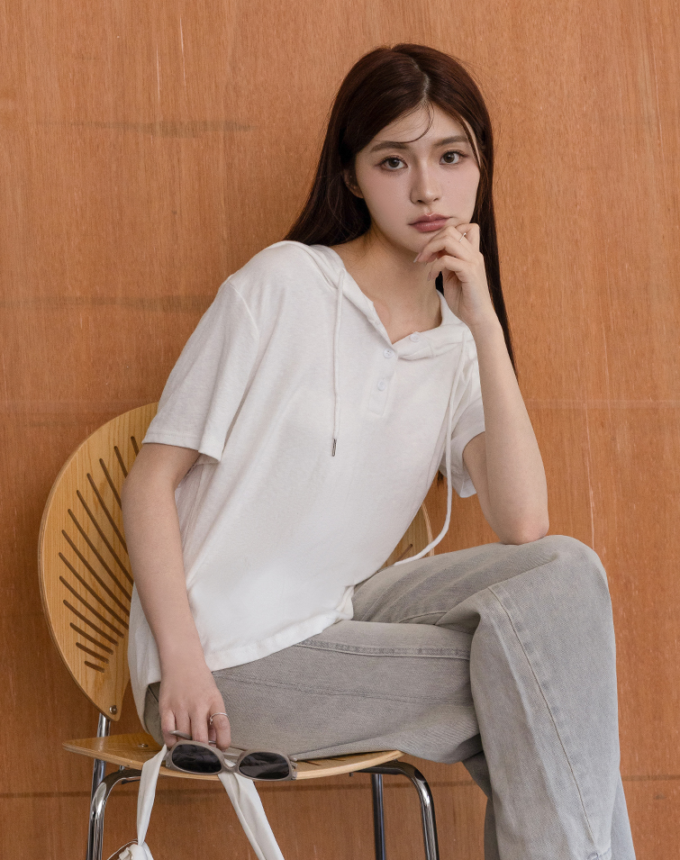 SOFT-COTTON BUTTON HOODED TOP