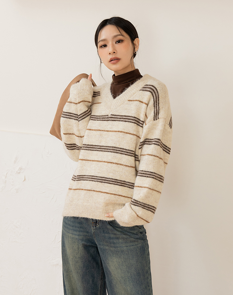 CONTRAST-STRIPED V-NECK SWEATER