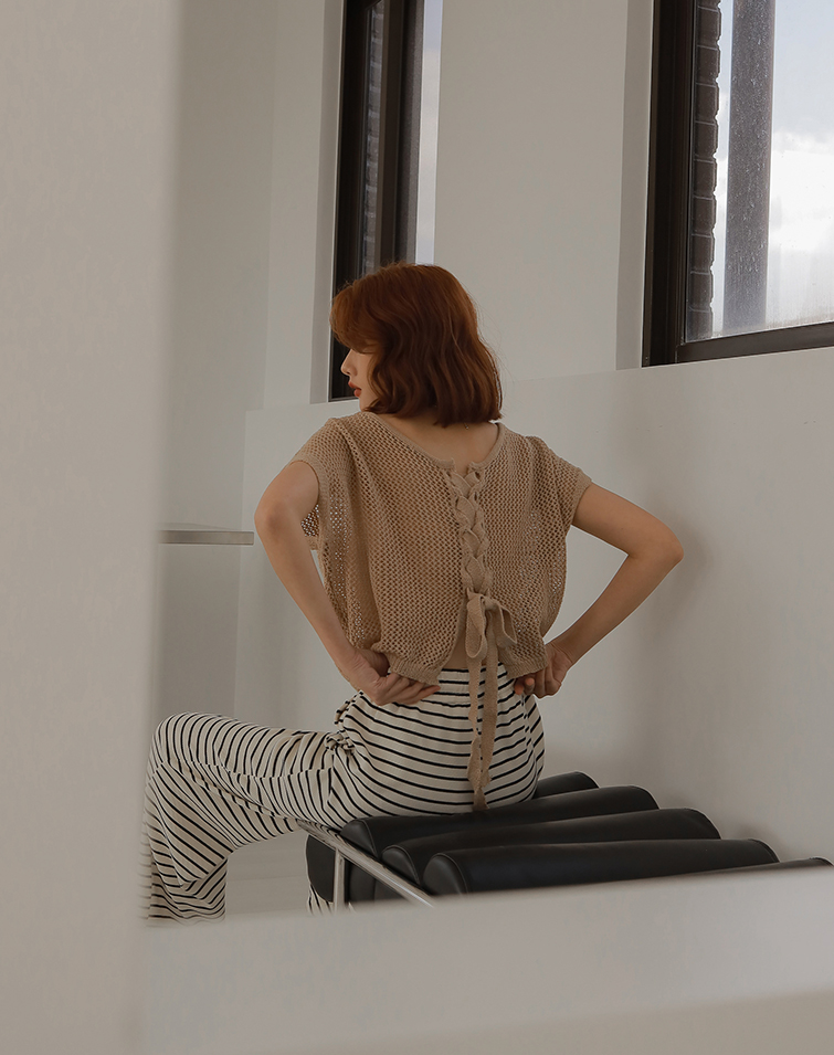 REVERSIBLE HOLLOW KNIT TOP