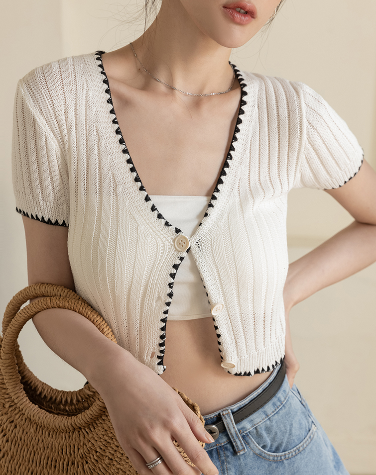 V NECK TWO TONE PIPING KNIT TOP