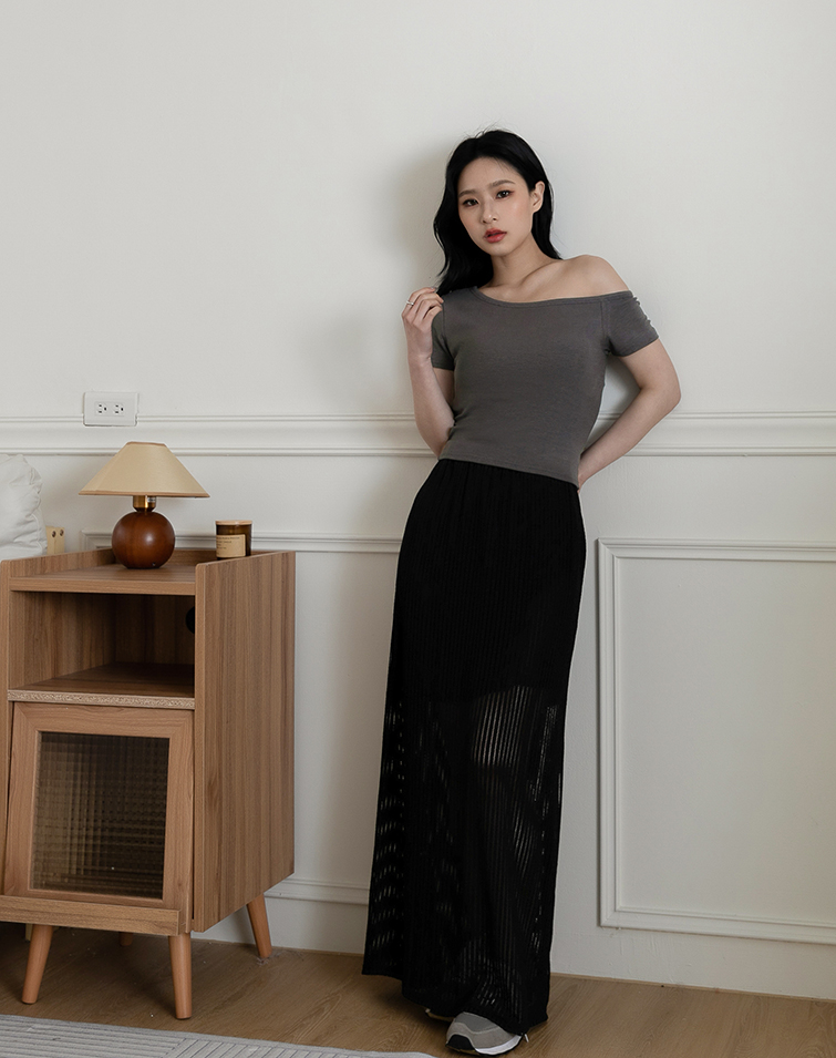 MINIMALIST FINE RIBBED BASIC TOP