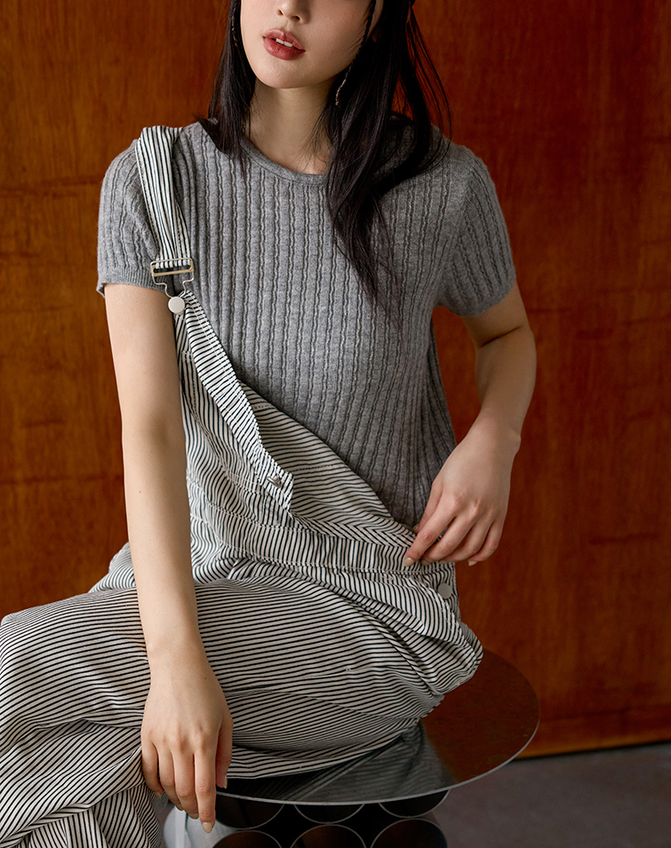 BASIC RIBBED KNIT TOP