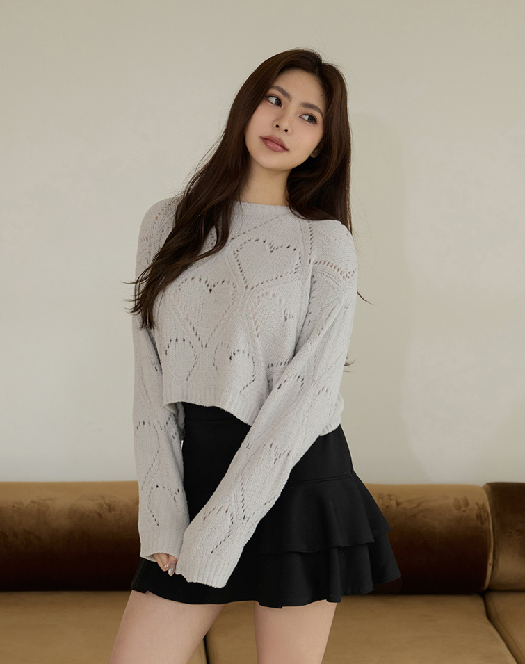 GENTLE HEART KNIT TOP