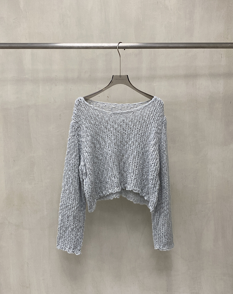 GENTLE TEXTURED KNIT TOP