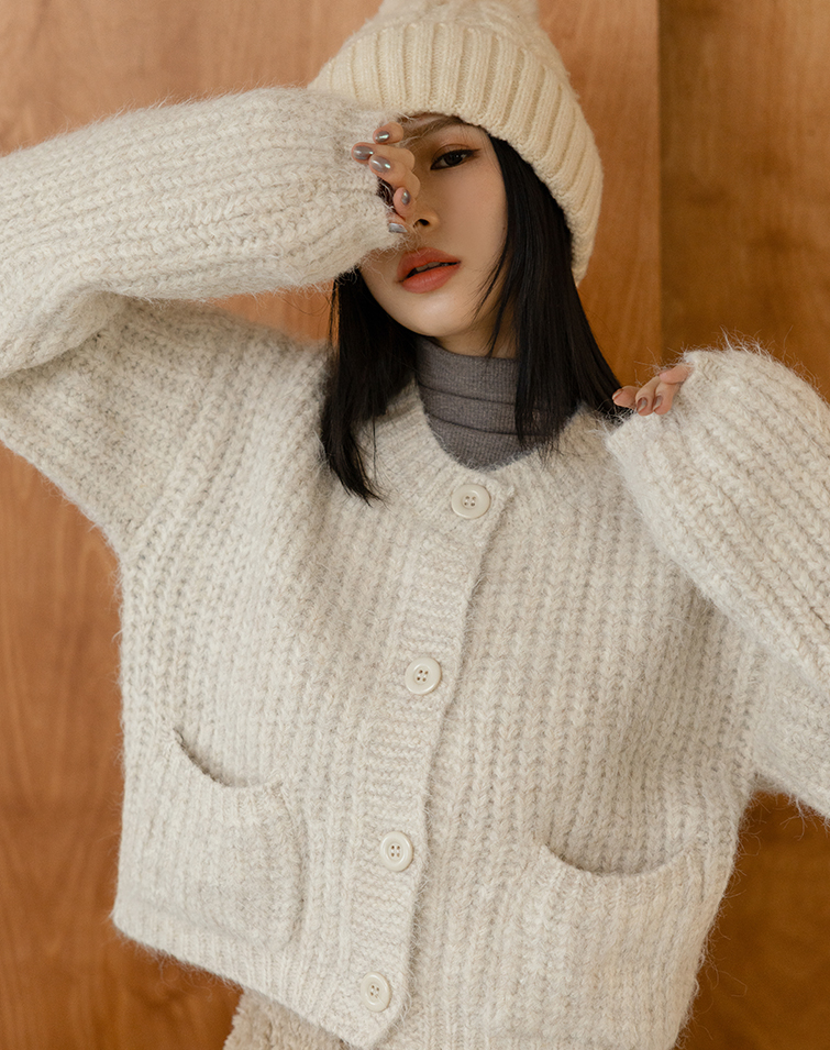 COZY TEXTURED KNIT CARDIGAN