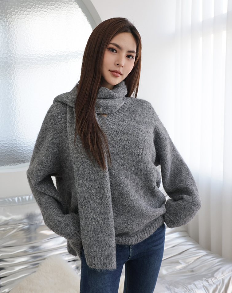 TRENDY V-NECK KNIT SWEATER