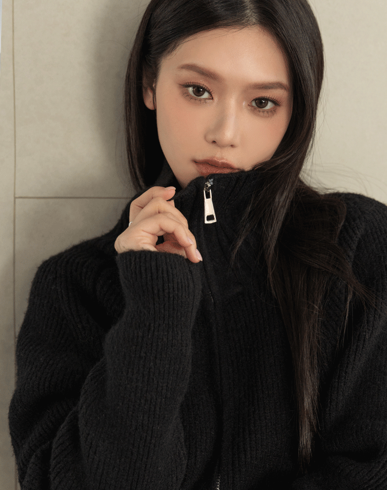 RELAXED ZIP-KNIT TOP