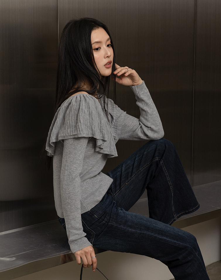 LUXE-LADY RUFFLED TOP