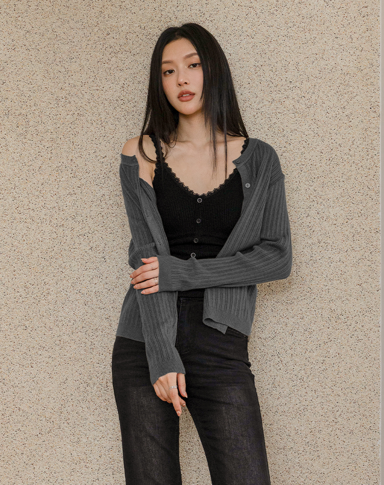 SOFT RIBBED BUTTONED TOP