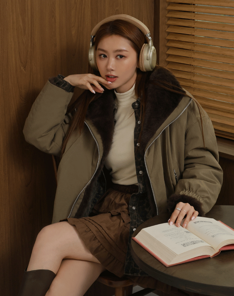 SHARP COLORBLOCK FLEECE COLLAR JACKET