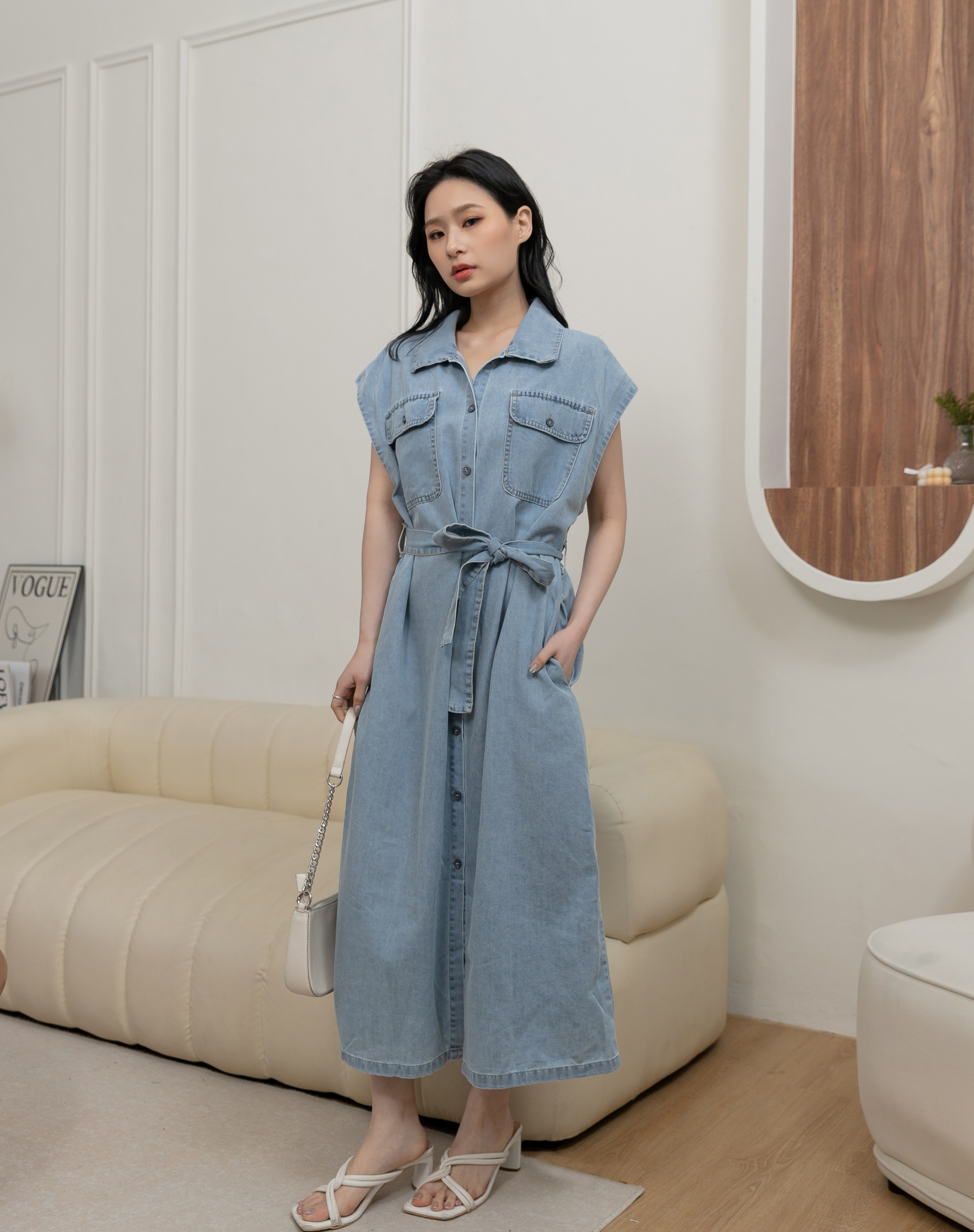 FRONT-OPENING DENIM SLEEVELESS DRESS